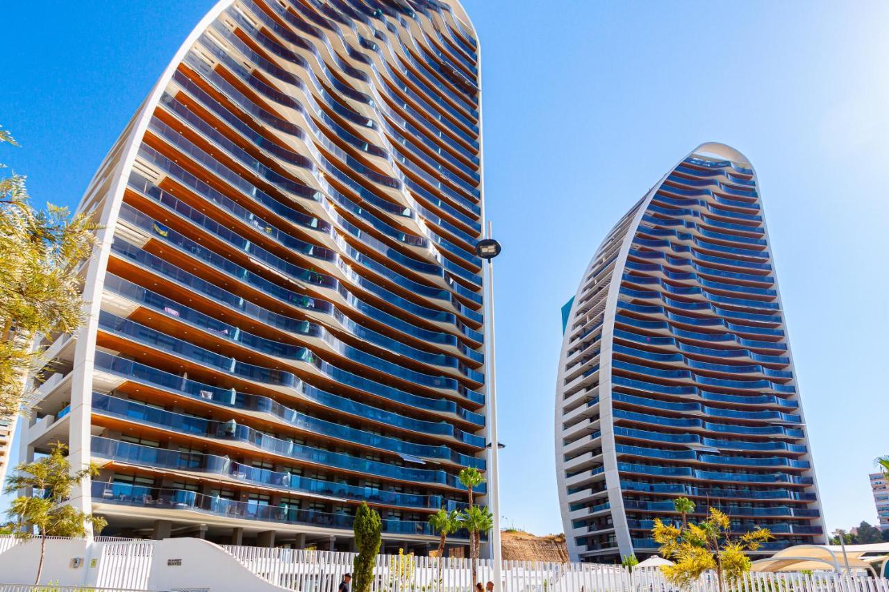 Sunset Waves Superb Apartments Benidorm Bagian luar foto