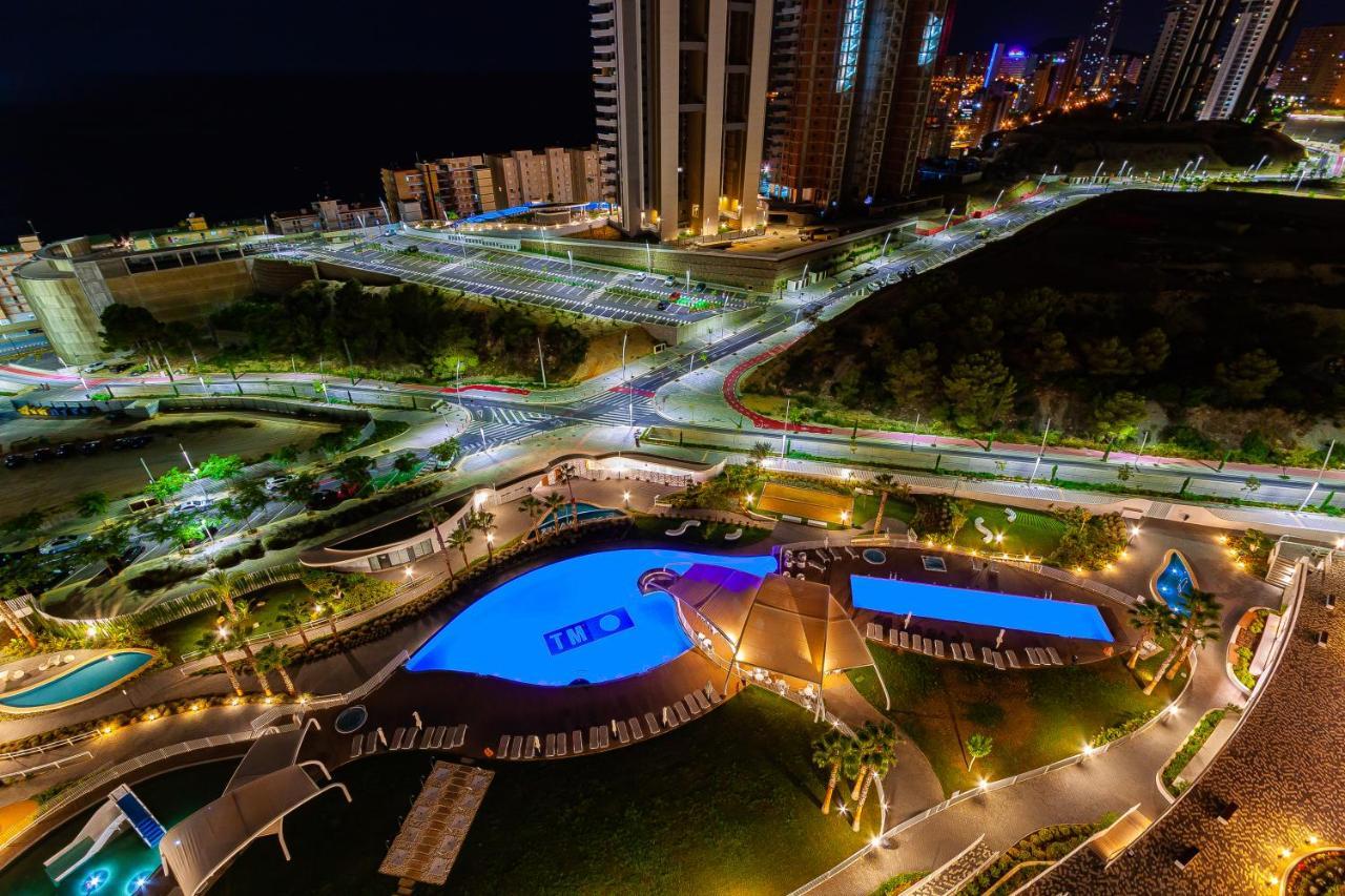 Sunset Waves Superb Apartments Benidorm Bagian luar foto