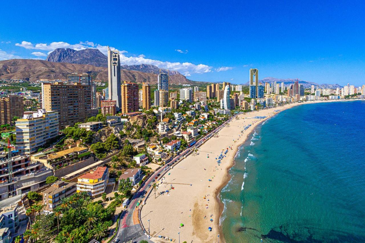 Sunset Waves Superb Apartments Benidorm Bagian luar foto